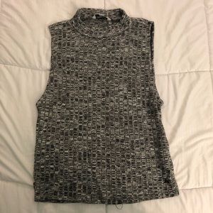 AMERICAN EAGLE GRAY SWEATER TANK TOP